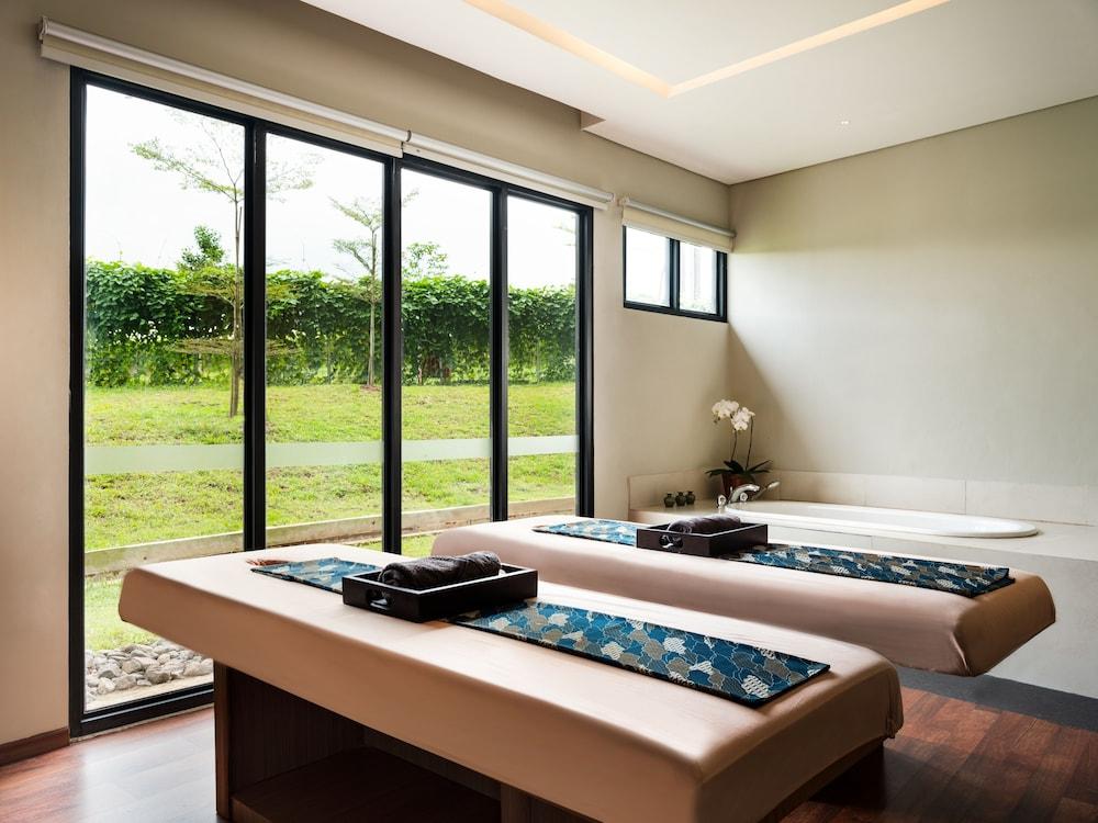 โรงแรมซันติกา พรีเมียร์ บันดารา - ปาเลมบัง ภายนอก รูปภาพ